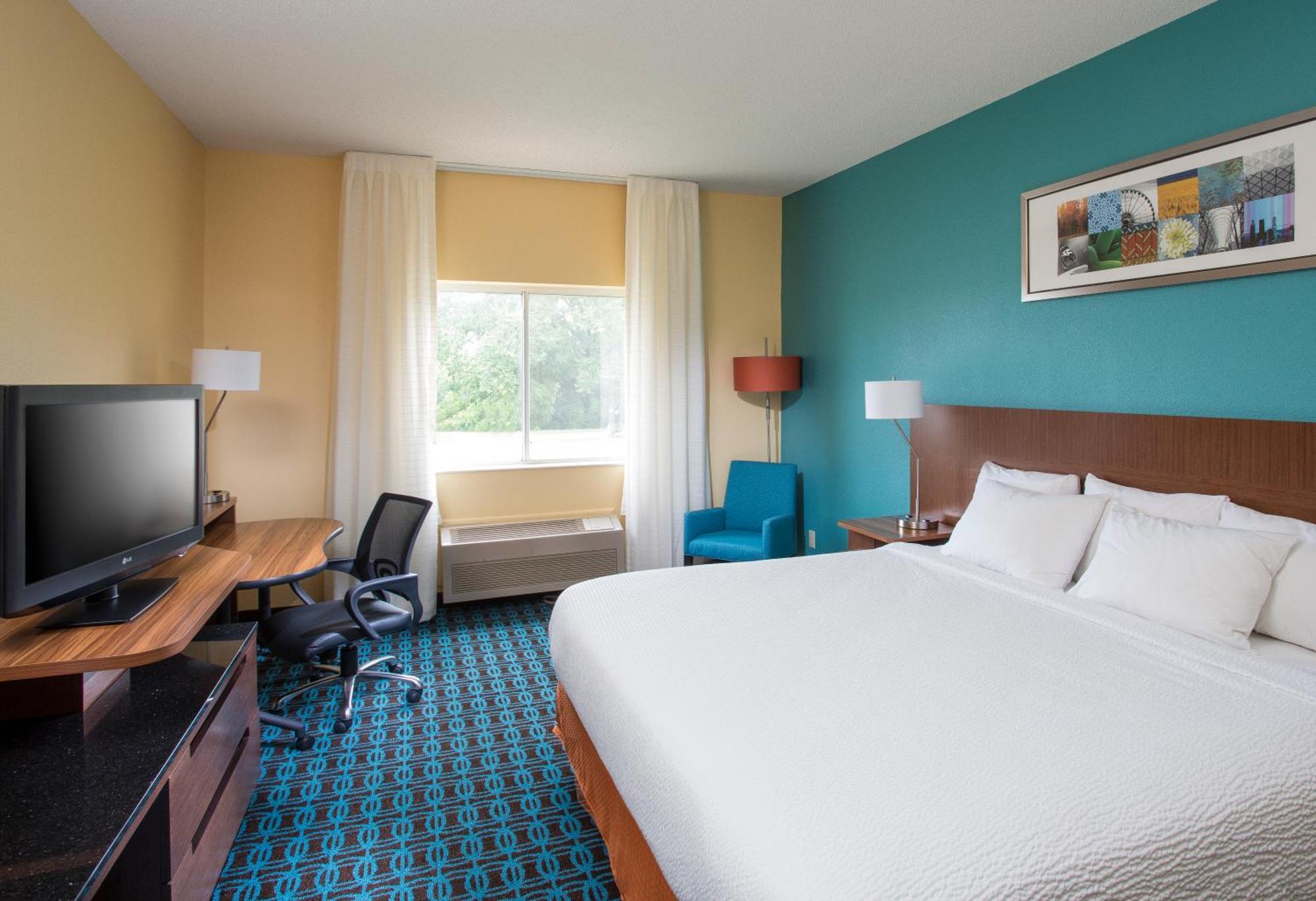 Fairfield Inn & Suites By Marriott Quincy Exterior photo