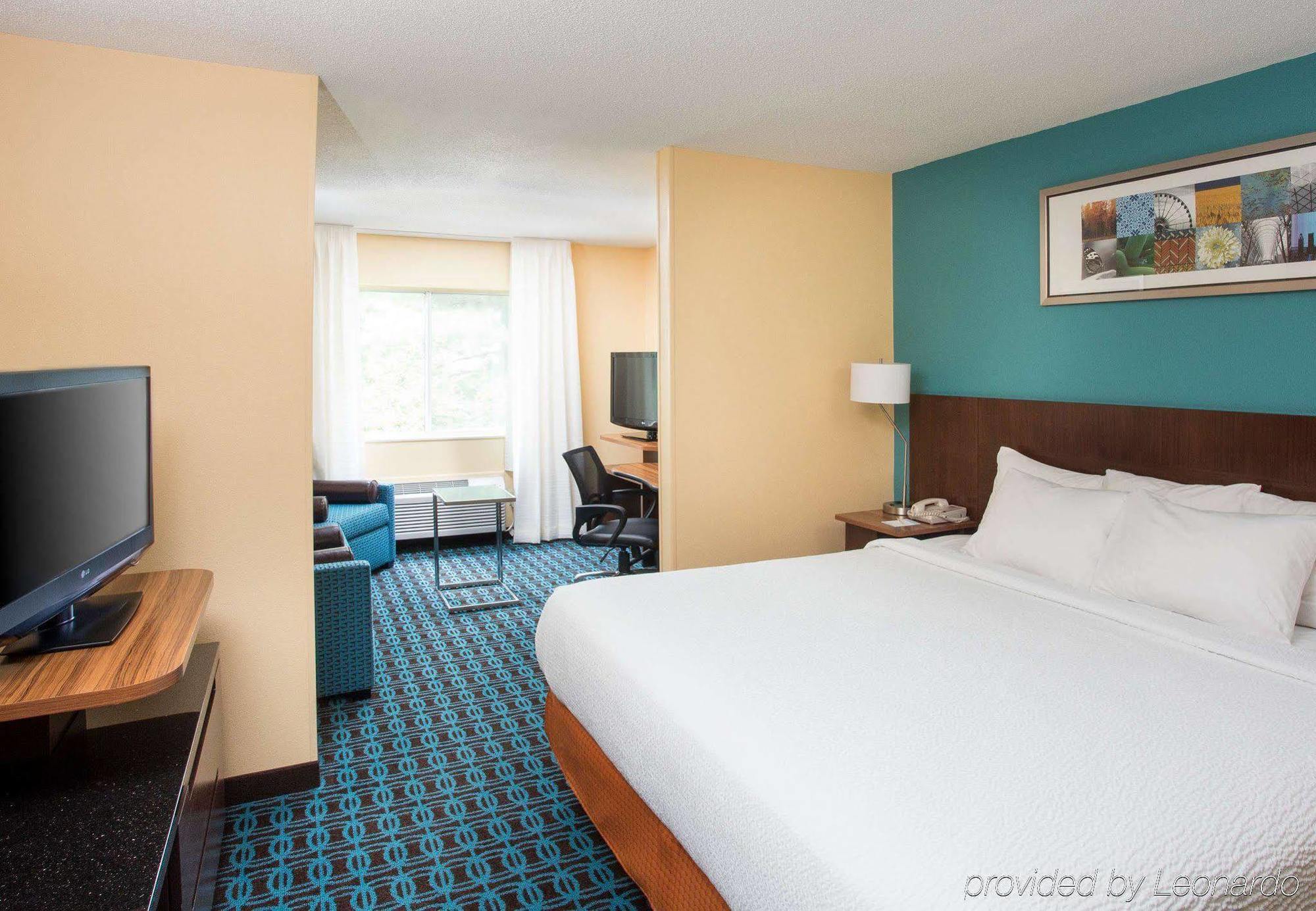 Fairfield Inn & Suites By Marriott Quincy Exterior photo
